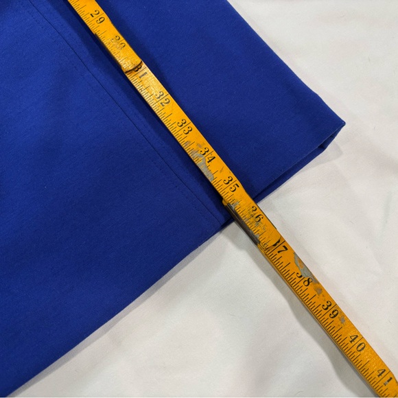 IVANKA TRUMP ROYAL BLUE SLEEVELESS DRESS Size
Lot K - Picture 4 of 7